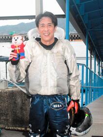 一節間ノーハンマーで前田滉のＶ機を乗りこなし、通算Ｖ１０３を決めた田中信一郎