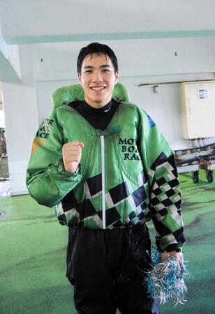 デビュー初勝利を挙げ水神祭を行った直後の田中大輝