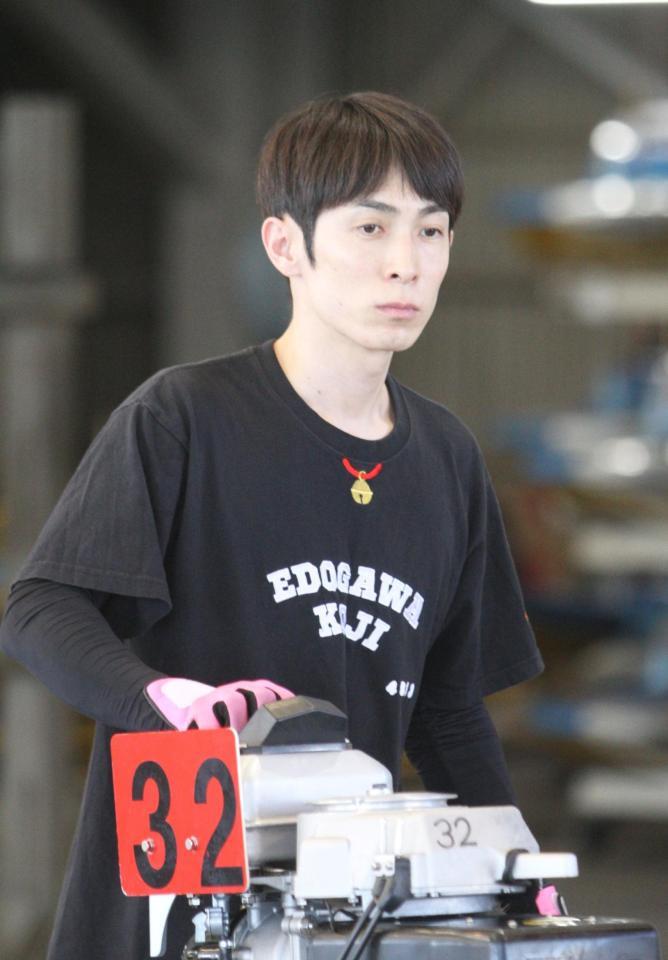 ３２号機に手応えを感じる河野真也