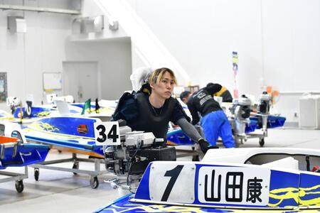 「エンジンはいい部類だと思う」と３４号機を高評価する山田康二