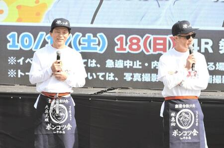 トークショーを行う大庭元明（左）と林恵祐