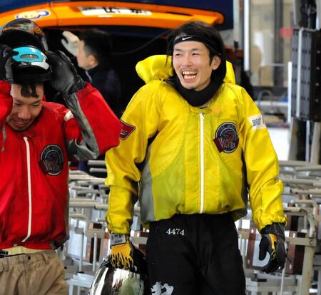 初日は２着発進を決めた渡辺崇