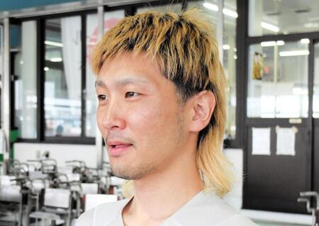 湯川浩司ではなくて天山広吉風の岩橋裕馬