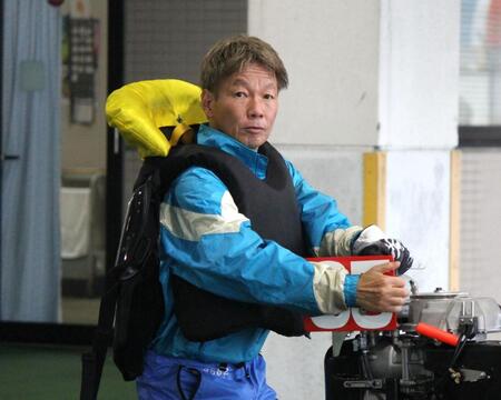 赤プレートの３５号機を手に入れた吉川昭男