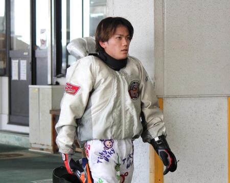 ２日目１１Ｒのイン戦を制した中山翔太