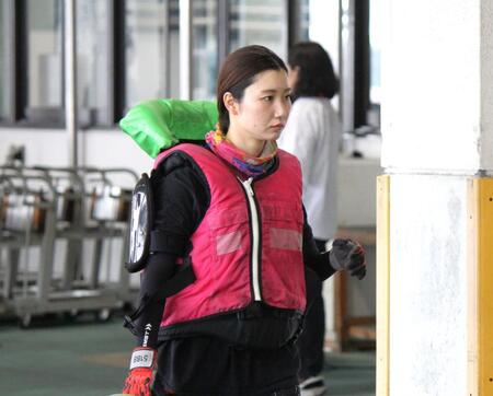 準優１１Ｒの２号艇に座る武井莉里佳