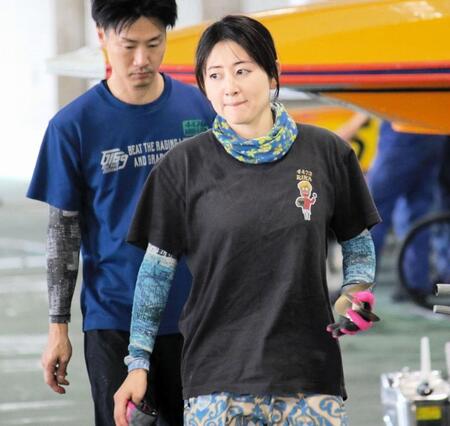 初日は１、６着の藤堂里香