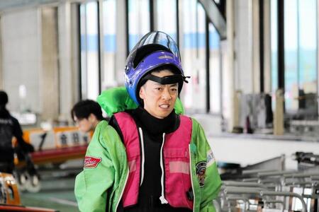 ６号艇で３着発進の青木幸太郎