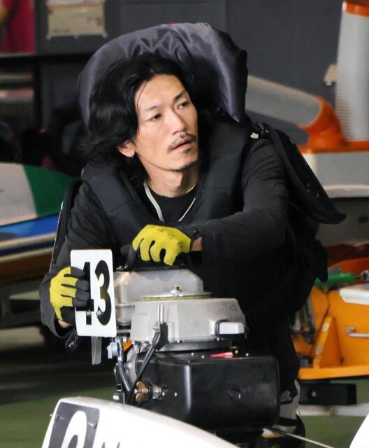 桐生順平との競り合いを制した渡辺浩司