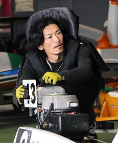 桐生順平との競り合いを制した渡辺浩司