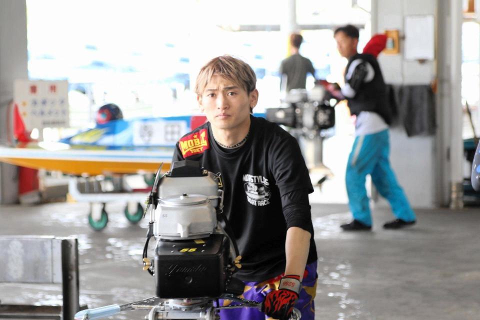 オープニングレース１着の藤原仙二