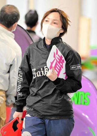 力強い相棒に信頼を寄せる清埜翔子