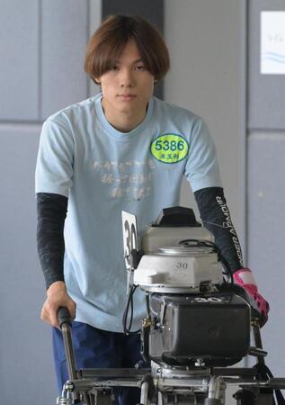 師匠の稲田浩二と同時あっせんで気合の入る米玉利大悟