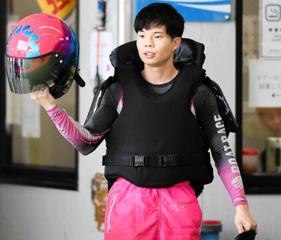 上積みを狙って予選突破をにらむ佐藤航