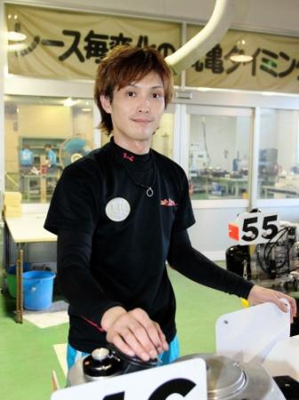 　１９日のまるがめボート７Ｒで痛恨のフライングを切ってしまった岡村仁