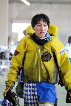 初日８Ｒで５コースから３着とした飛田江己