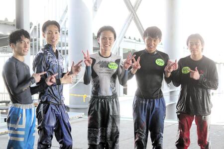 Ｇ２初勝利を飾った安河内鈴之介（中央）