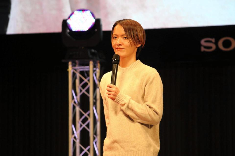 　先日引退した日高逸子さんとの思い出などを話した渡辺優美