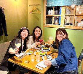 　左から今井美亜、香川素子、加藤奈月