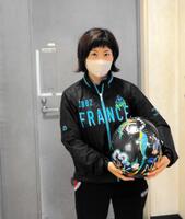 　自作のヘルメットに大満足の木村紗友希