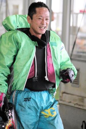 １着発進を決めた田頭実