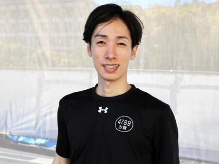 左肘上部を裂傷したことを明かした古賀智之