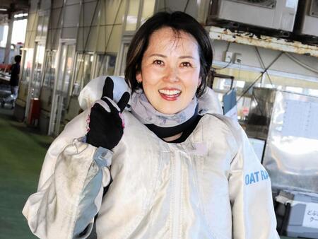 堅実なさばきでＶ奪取を目指す平山智加