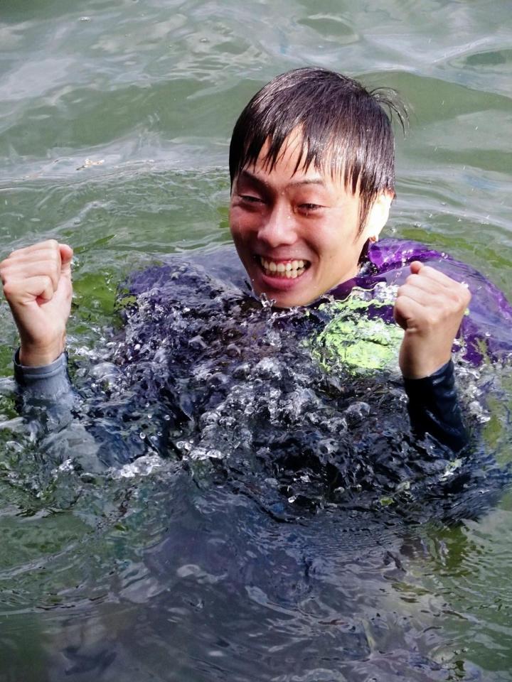 宮島の周年記念でＧ１初勝利を飾り、水神祭を行った丸野一樹。今後の活躍が楽しみだ