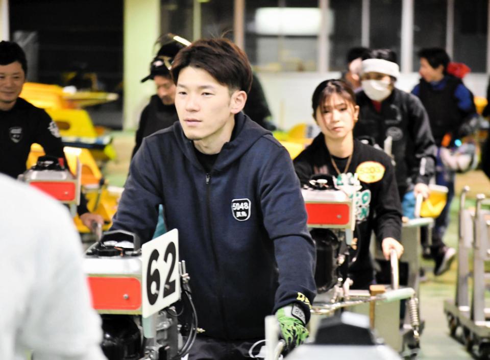 　伸び型に挑戦中の真鳥康太