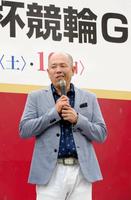 雨の名古屋競輪場でトークショーを行った元巨人、中日の小田幸平氏
