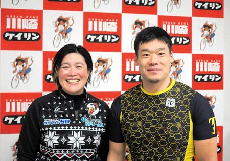 初日に１着スタートを決めた札幌第一高スキー部出身の花田将司（右）と奥井迪