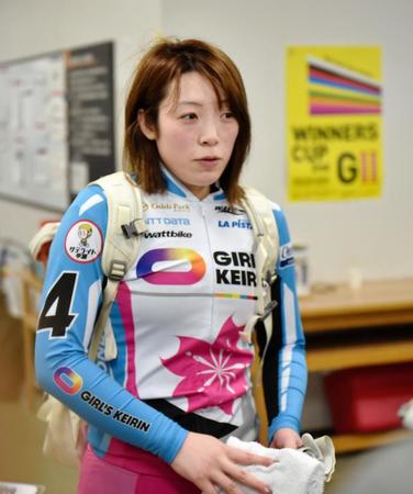 ９Ｒ、２着に終わり、記者の質問に答える④児玉碧衣＝松山競輪場（撮影・北村雅宏）
