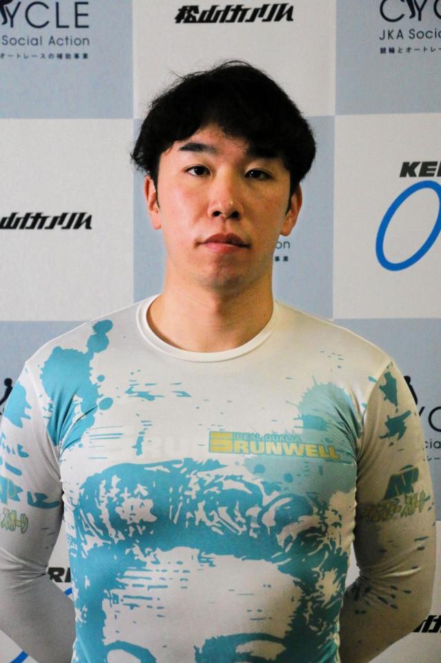 カマシ、まくりで激走する菊池岳仁