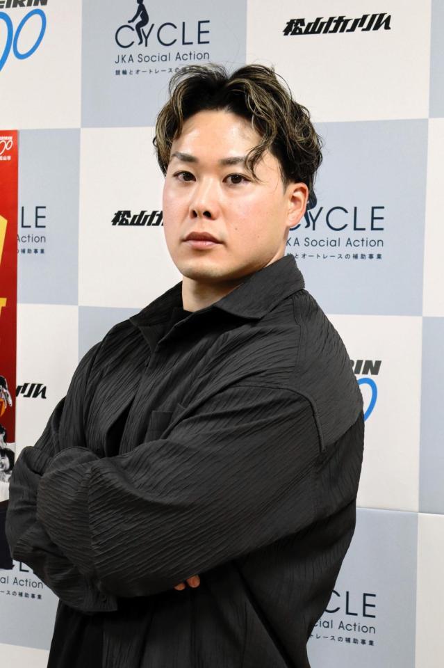 豪快に駆ける犬伏湧也