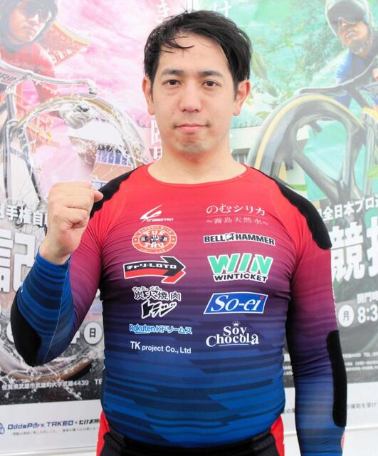 シャープな決め脚を見せる松浦悠士