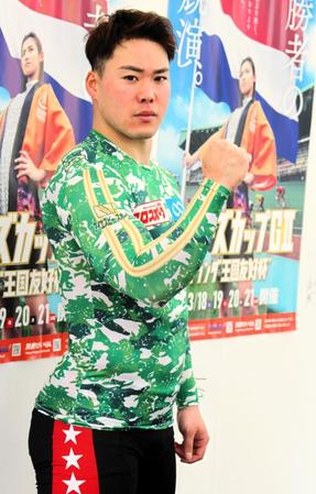 積極的なレースを展開する犬伏湧也