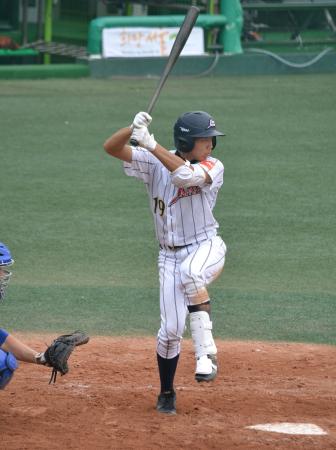 　２安打と活躍を見せた龍谷大平安・高橋