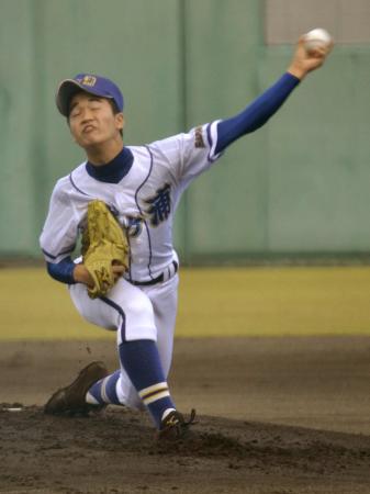 　３失点完投でチームを８強入りに導いた霞ケ浦・上野