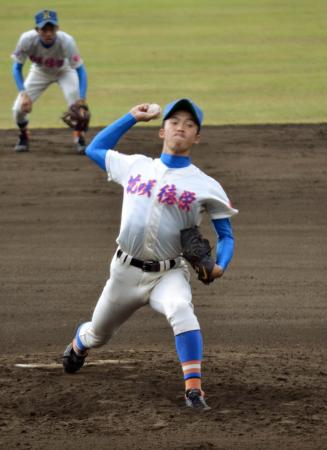 　４失点で完投勝ちした花咲徳栄・小暮