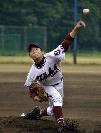 　浦和学院との練習試合で１８三振を奪うなど好投した桐光学園・松井