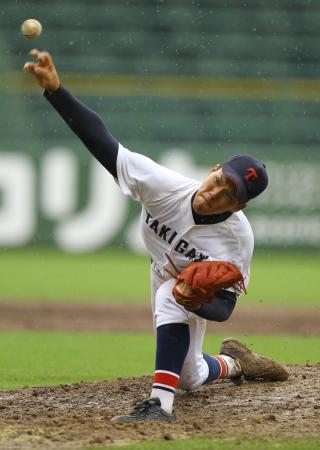 　生野打線を１失点に抑えた滝川二先発・山本（撮影・佐々木彰尚）