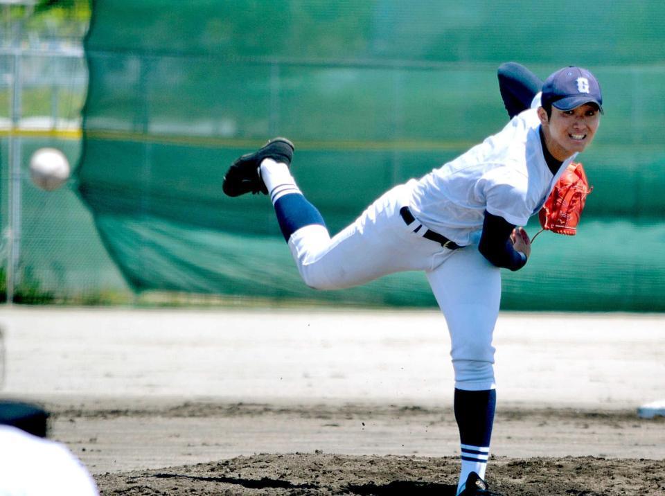 　最速１５０キロを計測し７回２失点と好投した県岐阜商・高橋