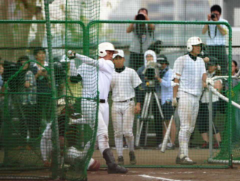 空振りに見た清宮がスーパーな理由 高校野球 デイリースポーツ Online