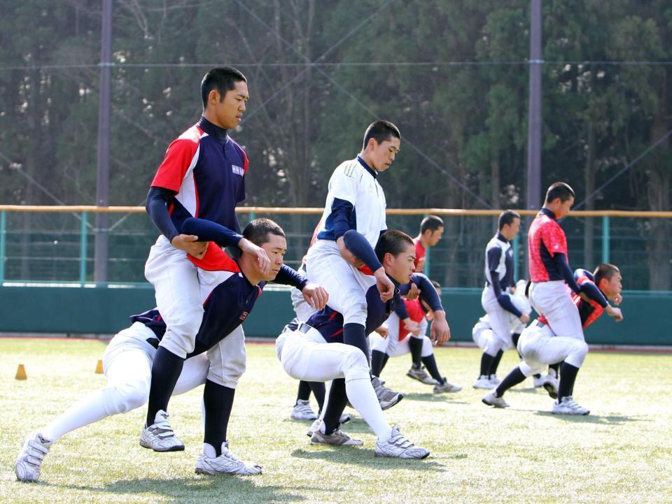 龍谷大平安 甲子園100勝へ過酷トレ/高校野球/デイリー