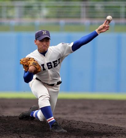 ７回、２番手で登板した履正社・山口裕次郎＝舞洲（撮影・山口登）