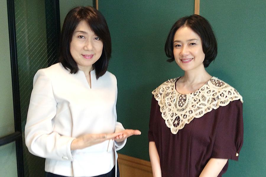 　ゲストの原田知世（右）とＤＪの山添まり（１日・大阪市内）