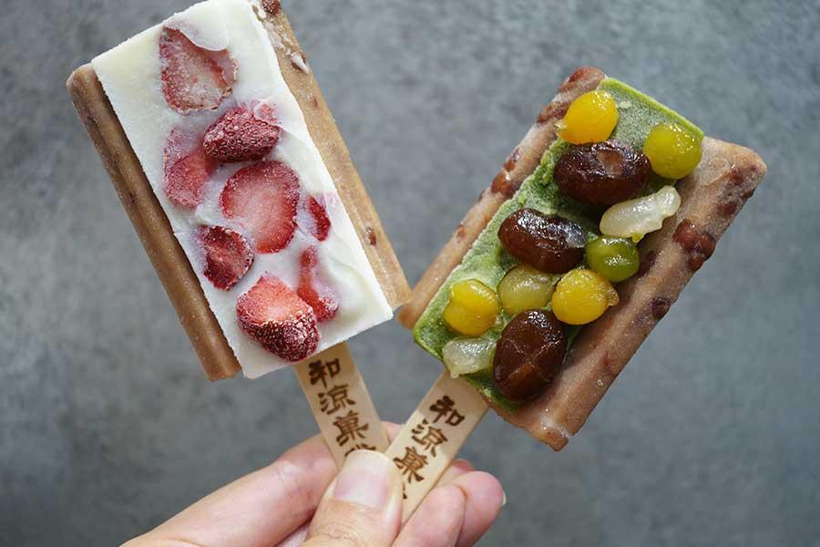 涼菓バーの苺（左）と、栗と抹茶