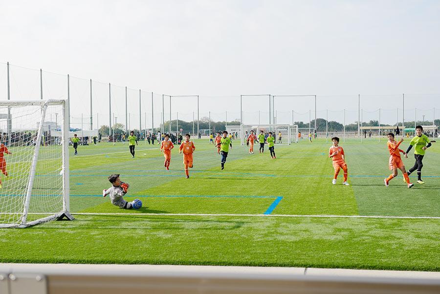サッカー大会『やべっちＣＵＰ』が開催された大阪「Ｊ ＧＲＥＥＮ堺」（２３日・堺市、写真／上地智）
