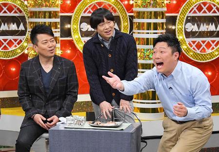 カニの食べ比べでオーバーリアクションを見せるやのぱん。写真提供：ＭＢＳ