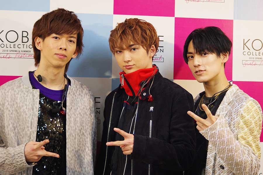 　記者会見に参加した超特急。写真左から、リョウガ、ユーキ、ユースケ